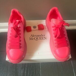 Alexander McQueen Wmns Oversized
Sneaker 'Transparent - Bright Pink' Size 37